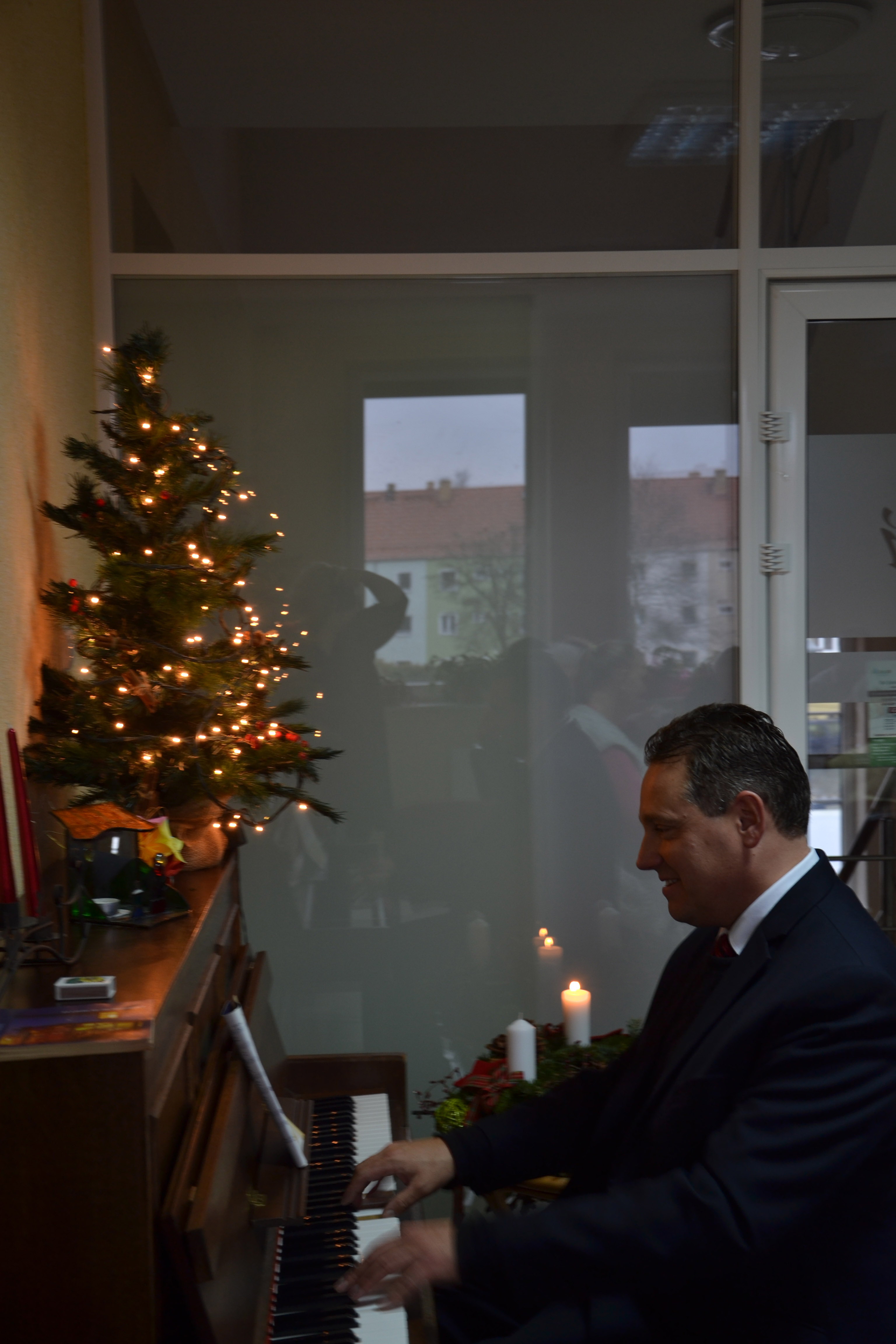 Adventsfeier 2015 im neuen Gemeindezentrum