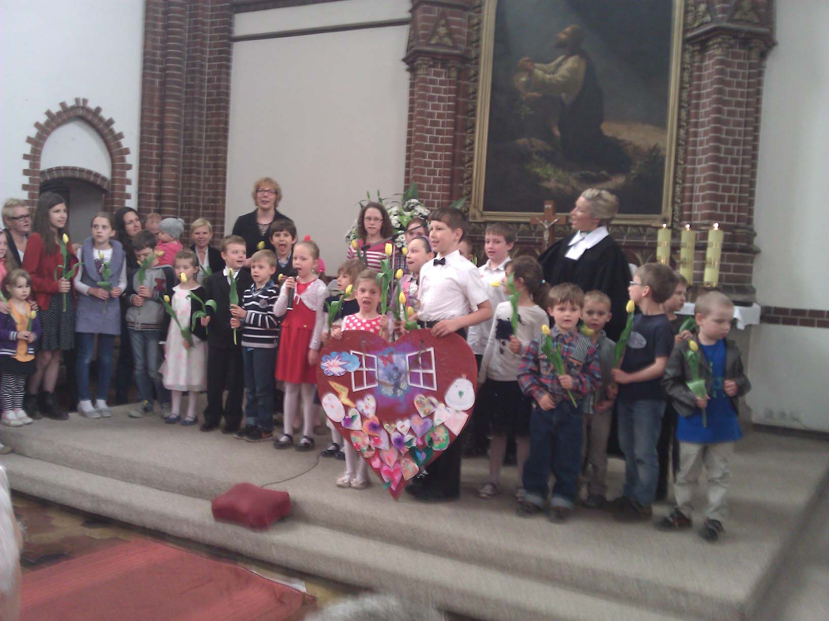 Gratulation durch die Kinder der Gemeinde