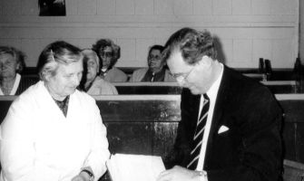 Zwei leider verstorbene Glowitzer im gespräch